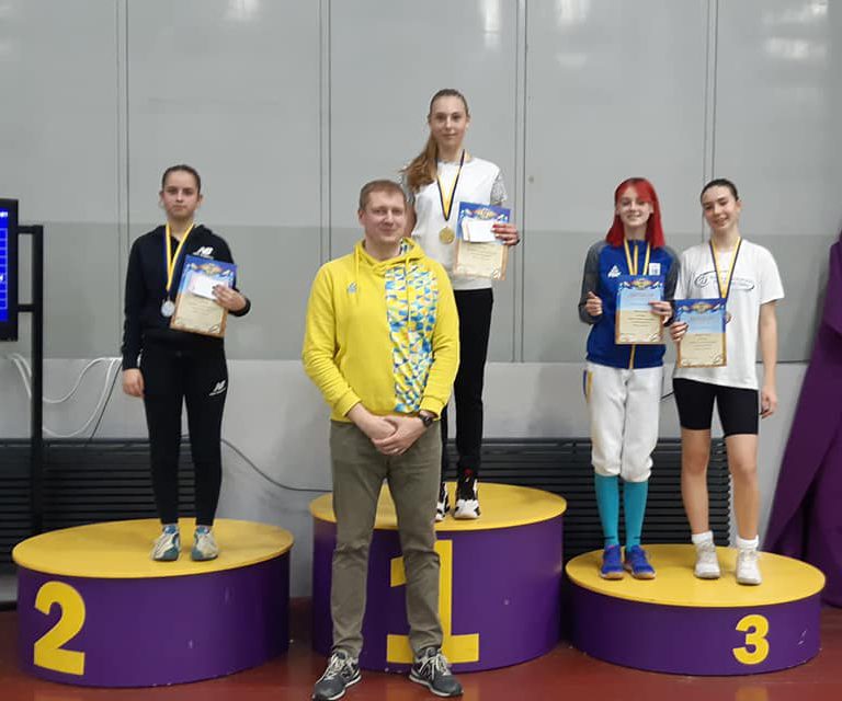 🏆🤺КЧУ 2021 Київ: Романова перемагає в особистій першості, командне золото їде в Дніпро