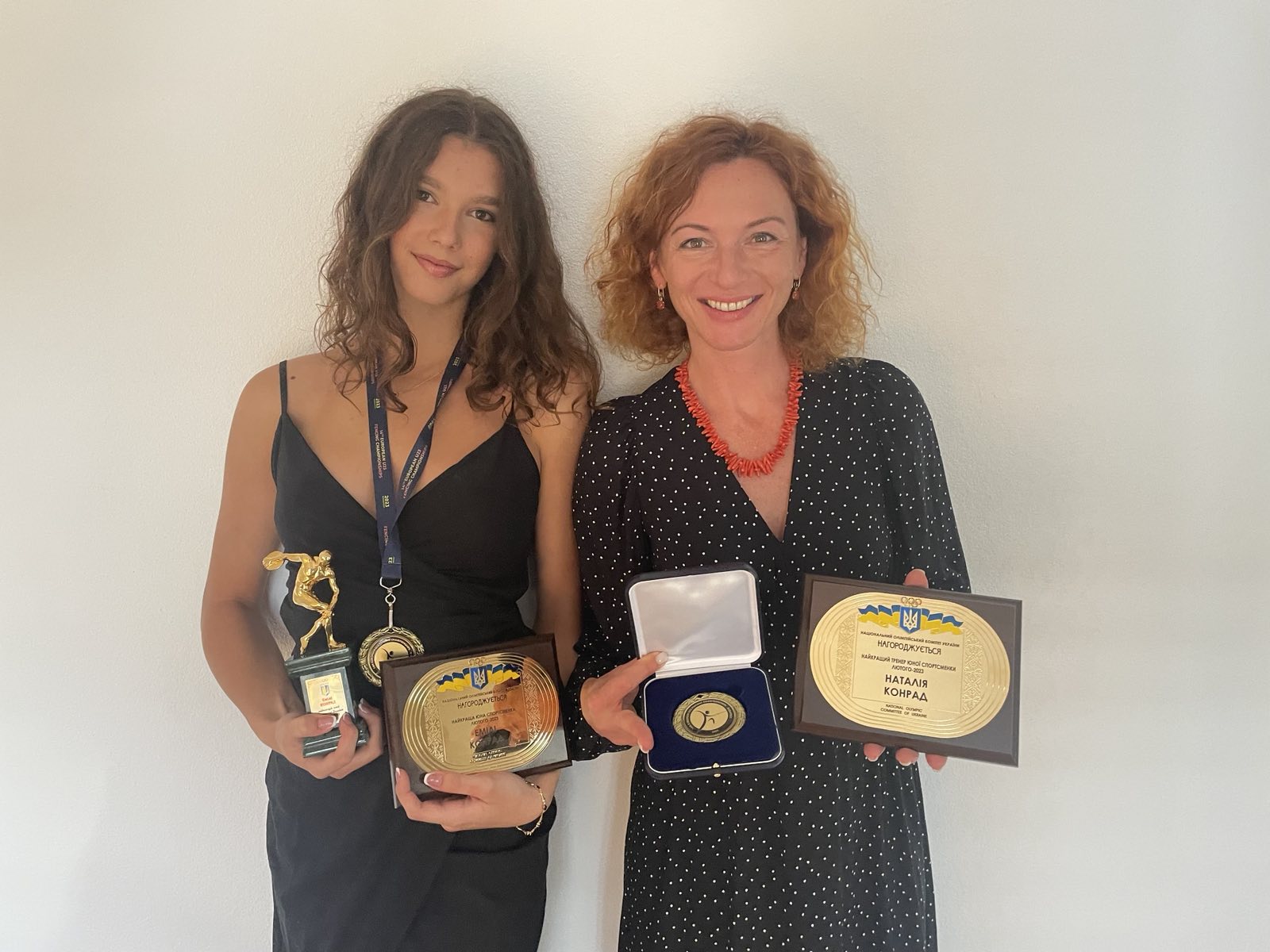 Емілі та Наталія Конрад вже вдруге цього року отримали почесні нагороди НОК України!