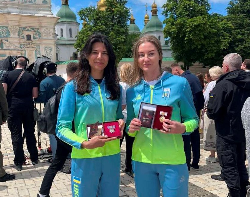Представників фехтування відзначено державними нагородами з нагоди Дня Конституції