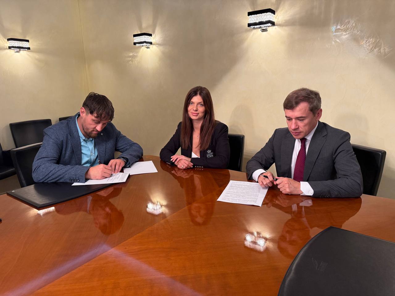 ФЕДЕРАЦІЯ ФЕХТУВАННЯ УКРАЇНИ ПРОДОВЖУЄ СПІВПРАЦЮ З UNIC FENCING: ПІДПИСАНО НОВИЙ ДОГОВІР НА СЕЗОН 2025/26